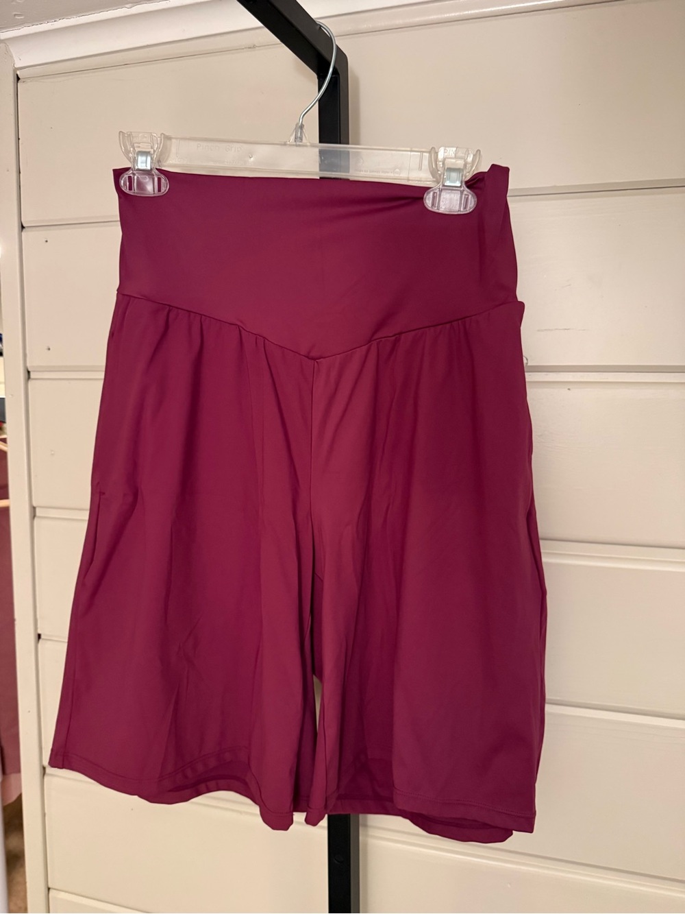 HALARA High-WaistShorts in Deep Berry. 9”
